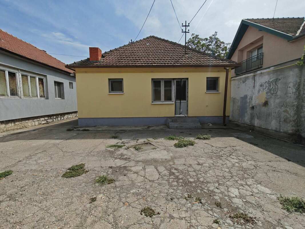 m2Gsigma nekretnine, Zrenjanin, Zeleno polje, petosobna kuća na prodaju, 1129
