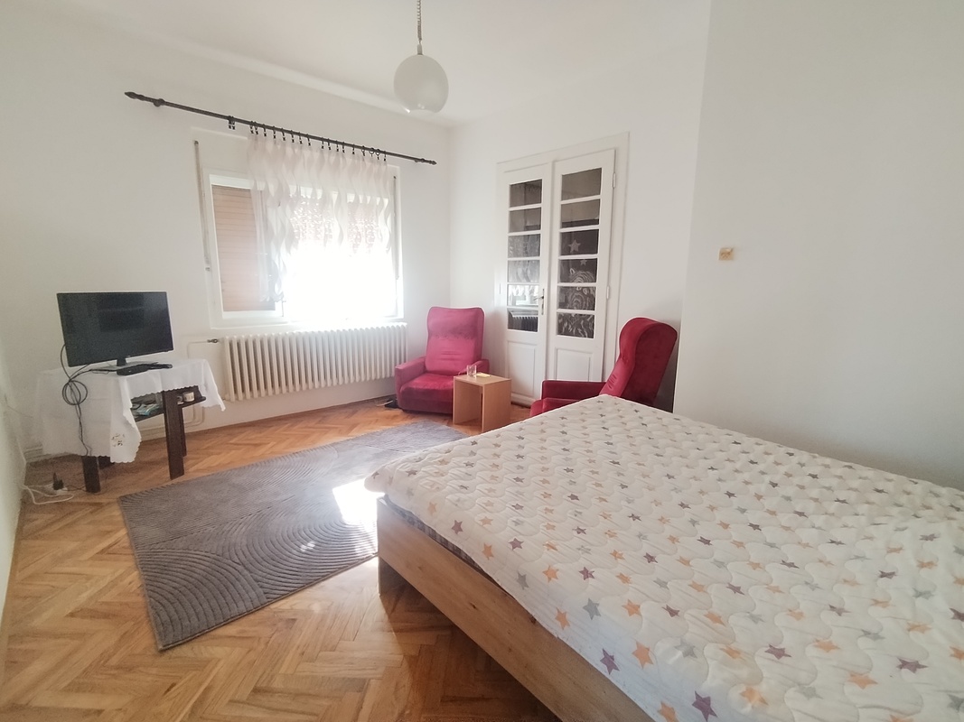 m2Gsigma nekretnine, Zrenjanin, Širi centar, više od šest soba kuća na prodaju, 1948