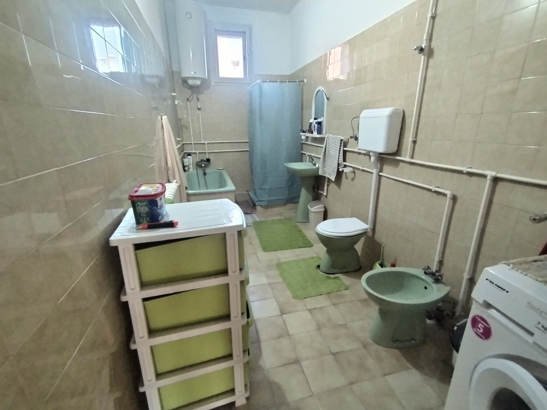 m2Gsigma nekretnine, Zrenjanin, Širi centar, više od šest soba kuća na prodaju, 1948