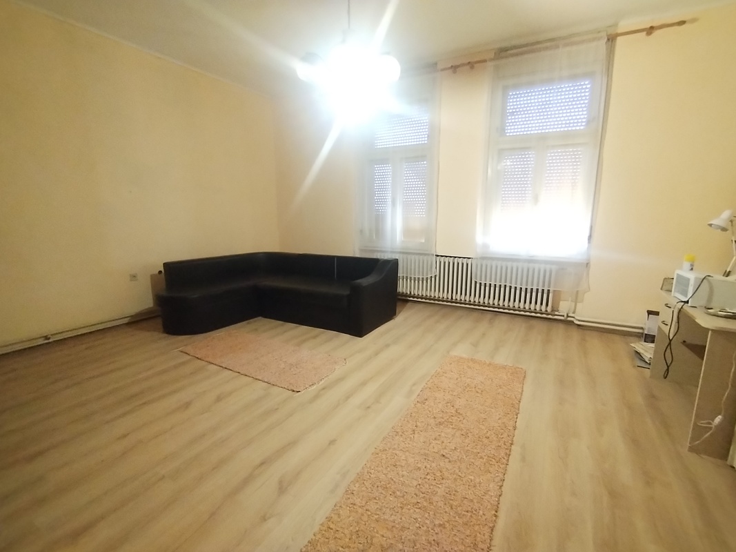 m2Gsigma nekretnine, Zrenjanin, Širi centar, više od šest soba kuća na prodaju, 1948