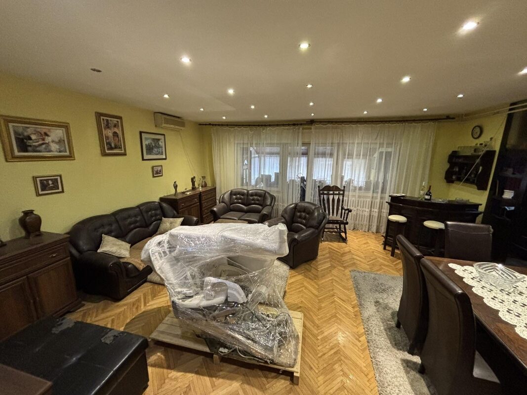 m2Gsigma nekretnine, Zrenjanin, Dolja, više od šest soba kuća na prodaju, 2186