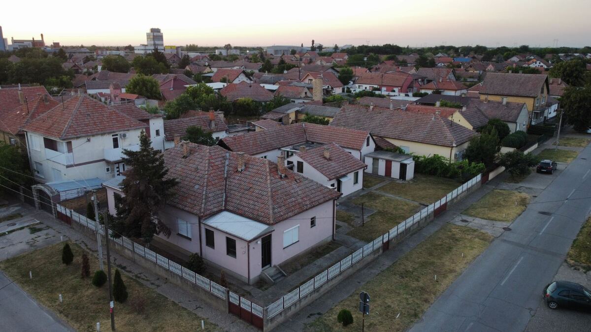 m2Gsigma nekretnine, Zrenjanin, Zeleno polje, više od šest soba kuća na prodaju, 2310