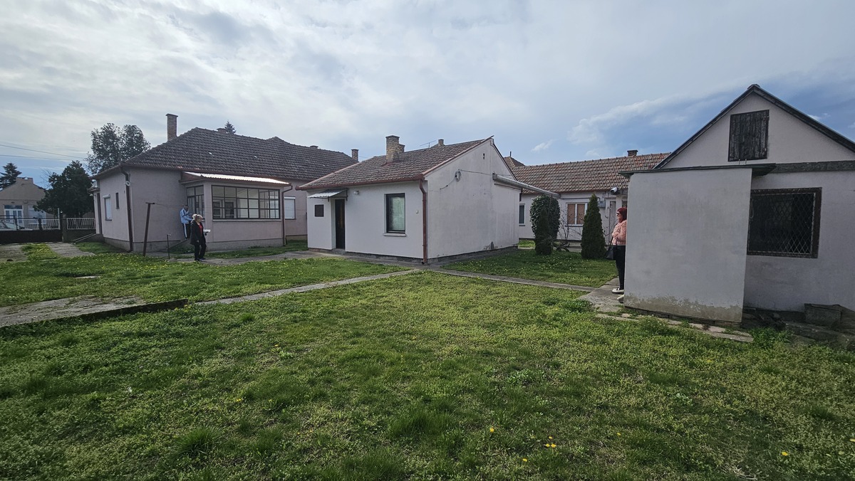 m2Gsigma nekretnine, Zrenjanin, Zeleno polje, više od šest soba kuća na prodaju, 2310