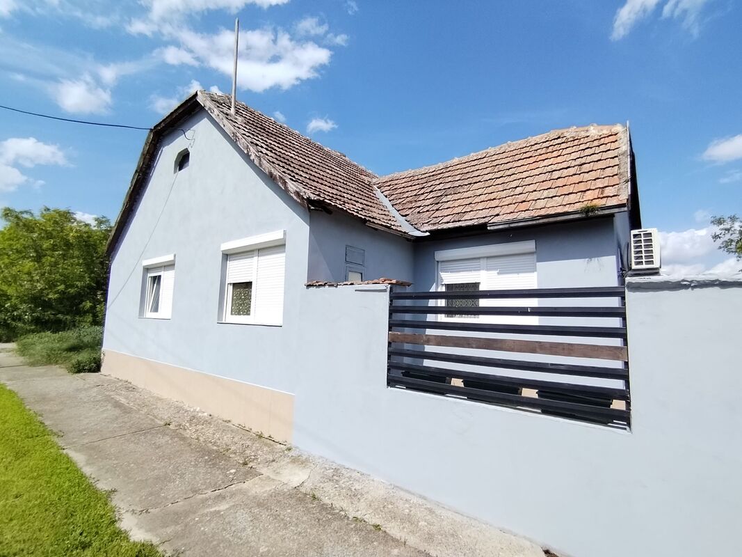 m2Gsigma nekretnine, Zrenjanin okolina, Jankov Most, trosobna kuća na prodaju, 2328
