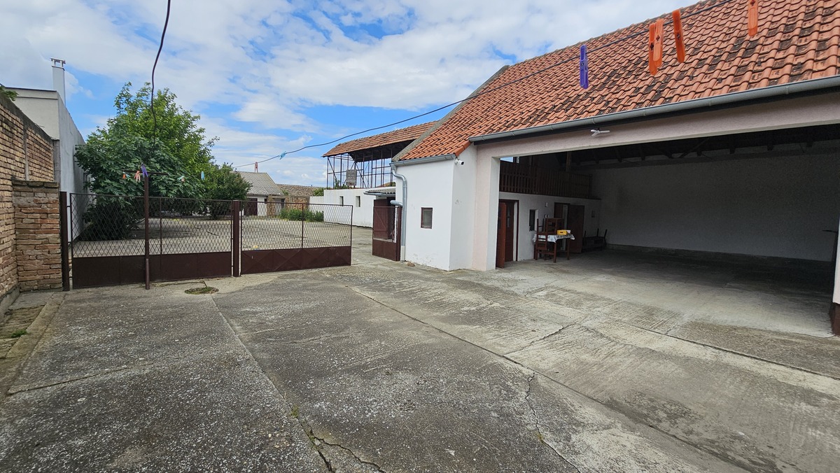 m2Gsigma nekretnine, Zrenjanin, Gradnulica, trosobna kuća na prodaju, 2353