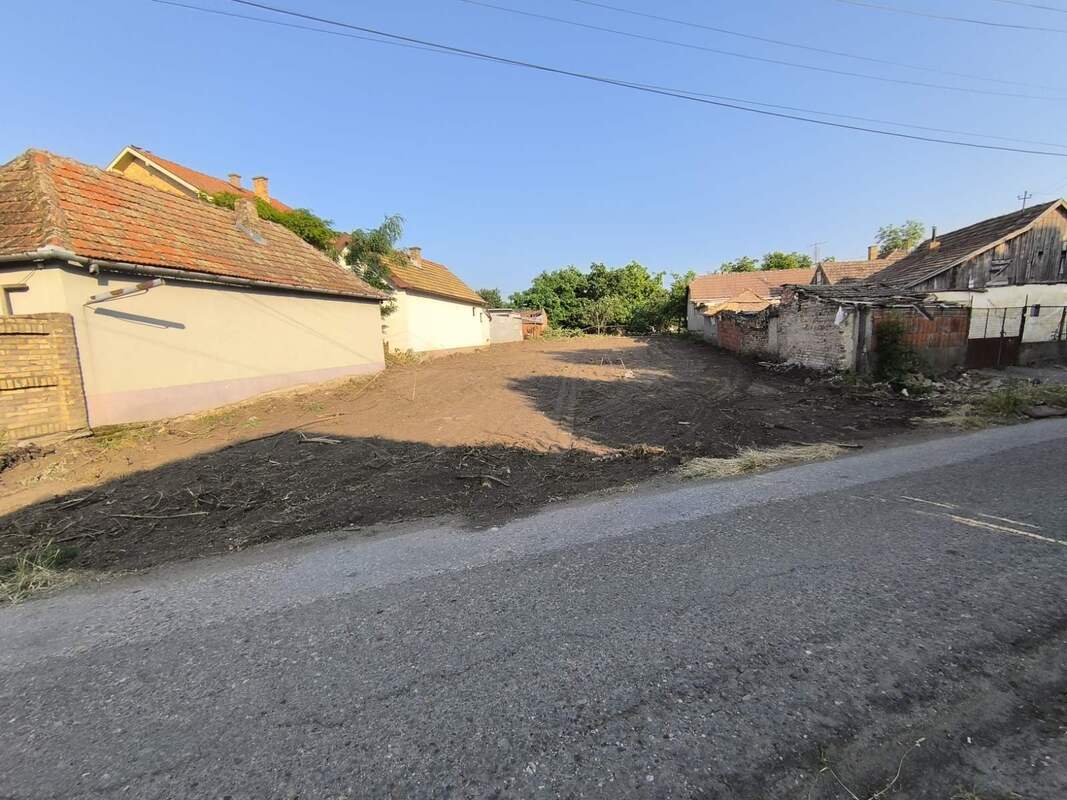 m2Gsigma nekretnine, Zrenjanin okolina, Mužlja plac na prodaju, 2363