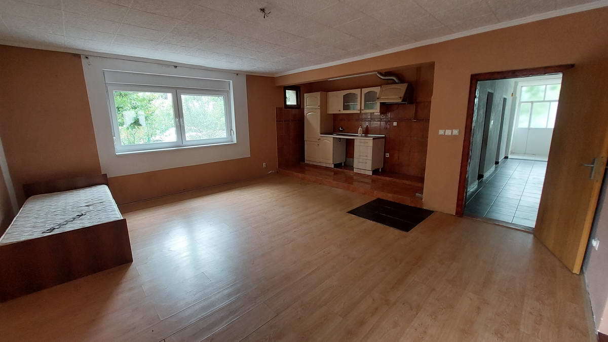 m2Gsigma nekretnine, Žitište okolina, Žitište, petosobna kuća na prodaju, 2405