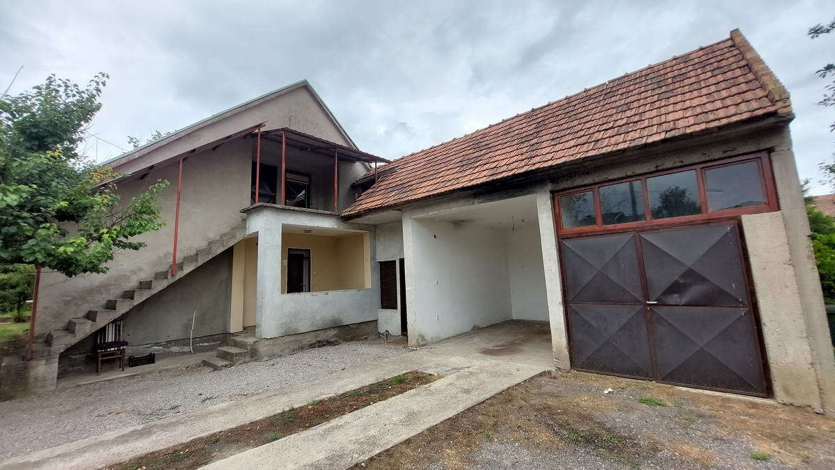 m2Gsigma nekretnine, Žitište okolina, Žitište, petosobna kuća na prodaju, 2405