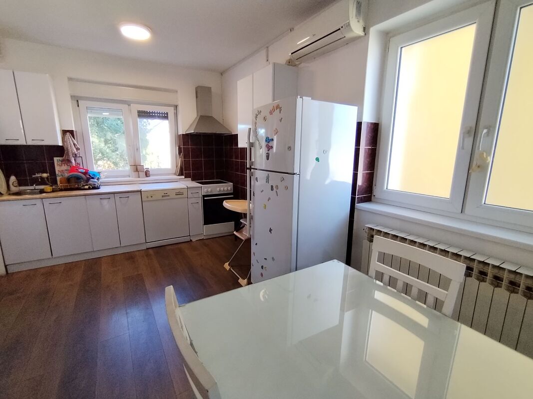 m2Gsigma nekretnine, Zrenjanin, Gradnulica, petosobna kuća na prodaju, 2444