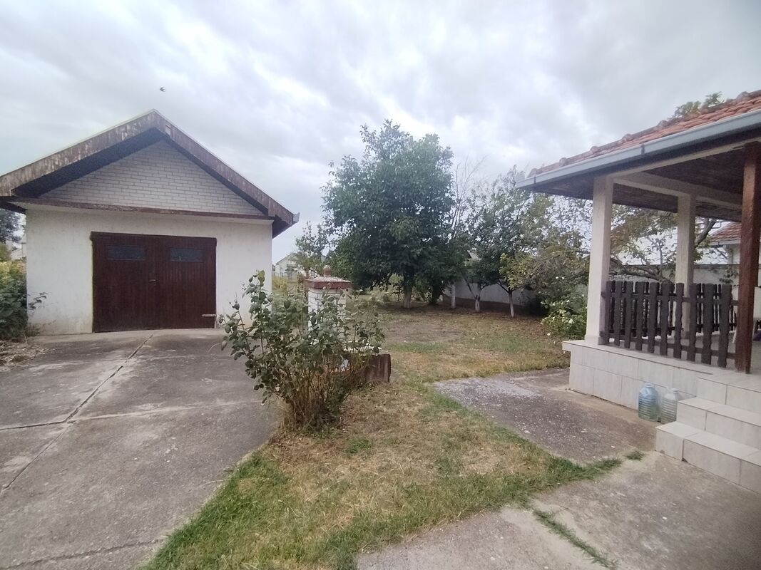 m2Gsigma nekretnine, Zrenjanin okolina, Klek, petosobna kuća na prodaju, 2449