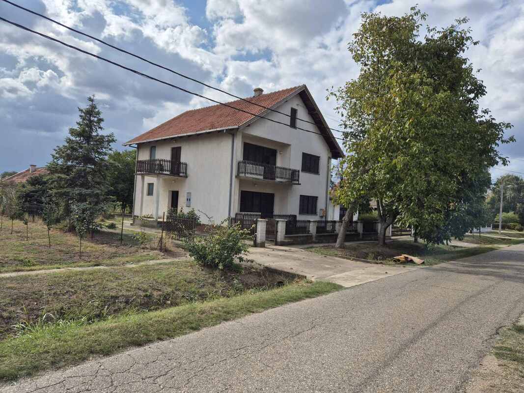 m2Gsigma nekretnine, Zrenjanin okolina, Klek, petosobna kuća na prodaju, 2449
