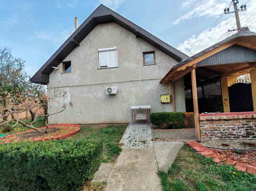 m2Gsigma nekretnine, Zrenjanin okolina, Melenci, četvorosobna kuća na prodaju, 2483