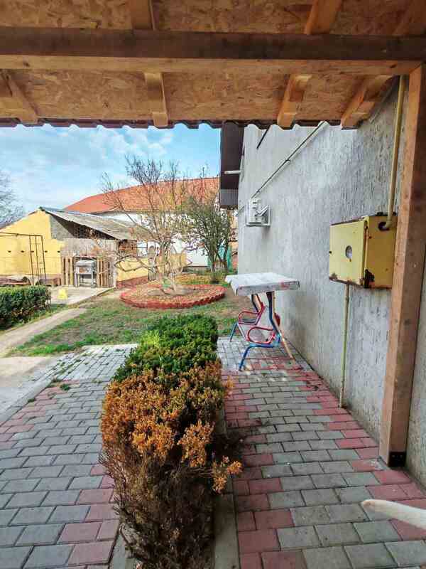 m2Gsigma nekretnine, Zrenjanin okolina, Melenci, četvorosobna kuća na prodaju, 2483