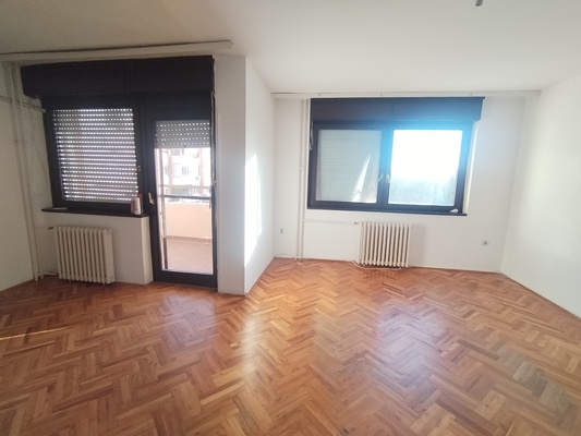 stan, na prodaju, Zrenjanin, Brigadira Ristića