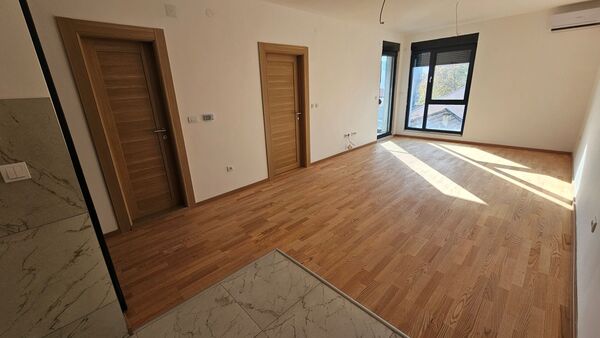 stan, na prodaju, Zrenjanin, Lesnina