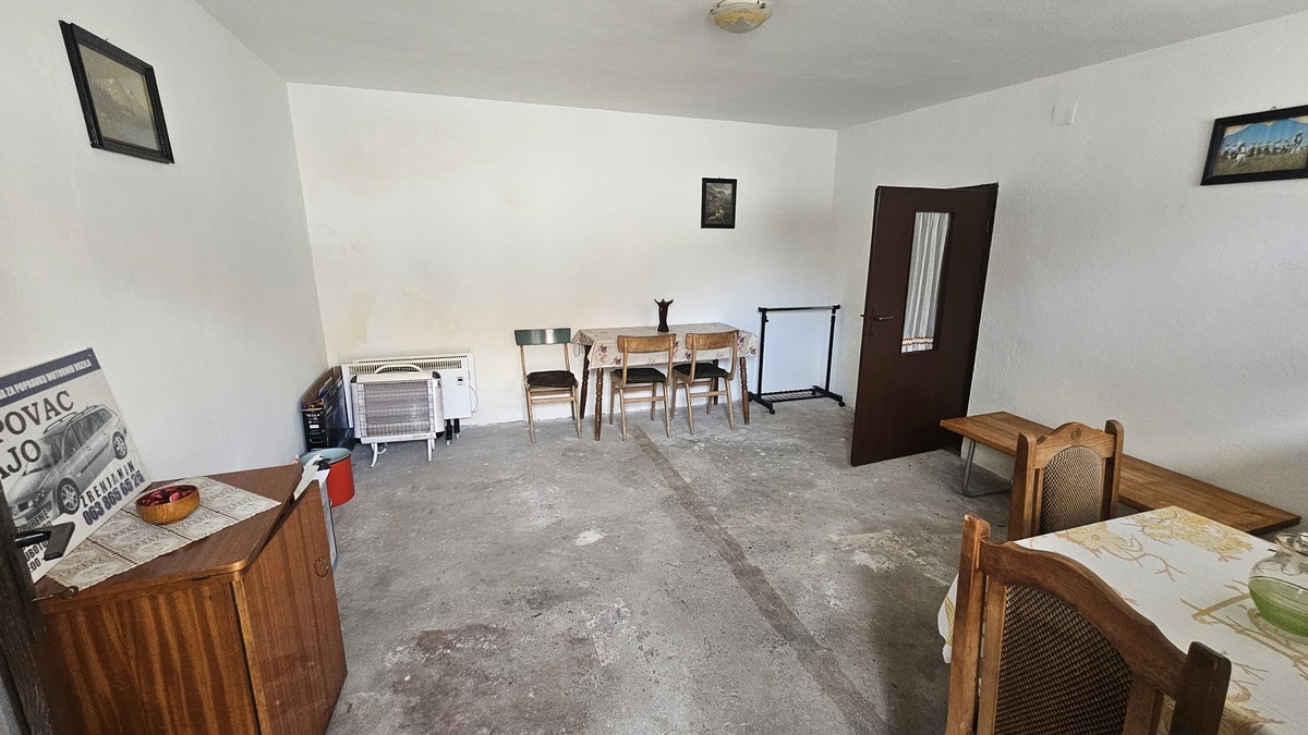 m2Gsigma nekretnine, Zrenjanin, Lesnina, petosobna kuća na prodaju, 2558