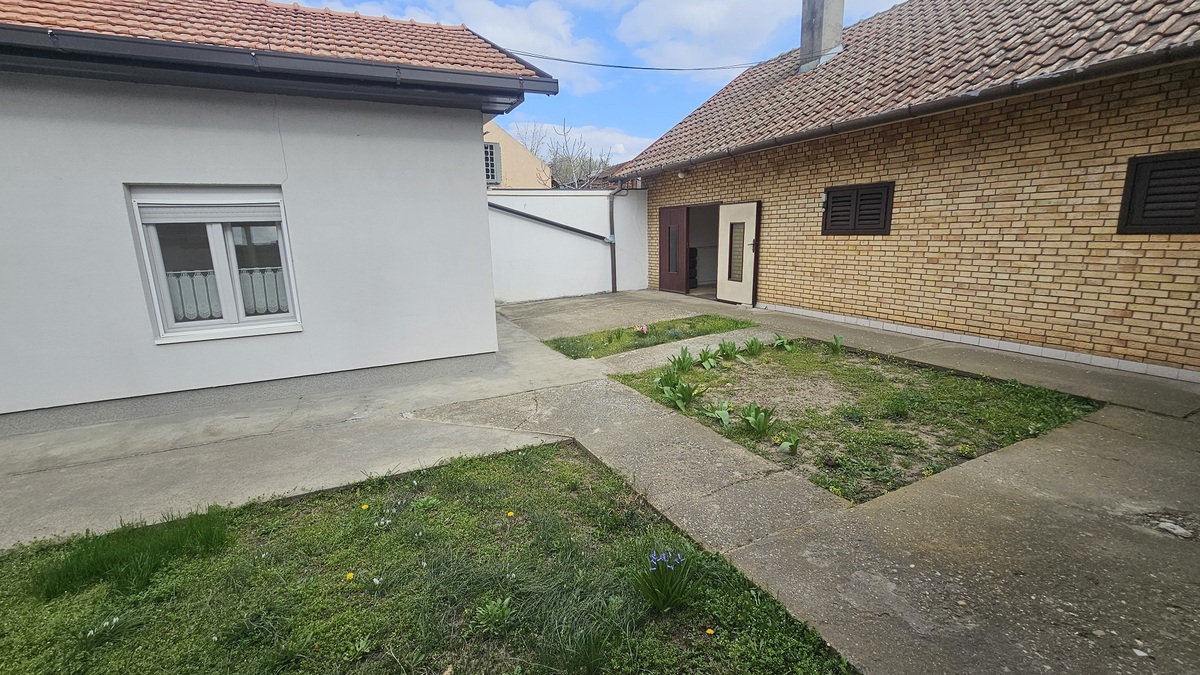 m2Gsigma nekretnine, Zrenjanin, Lesnina, petosobna kuća na prodaju, 2558