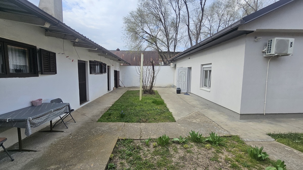 m2Gsigma nekretnine, Zrenjanin, Lesnina, petosobna kuća na prodaju, 2558