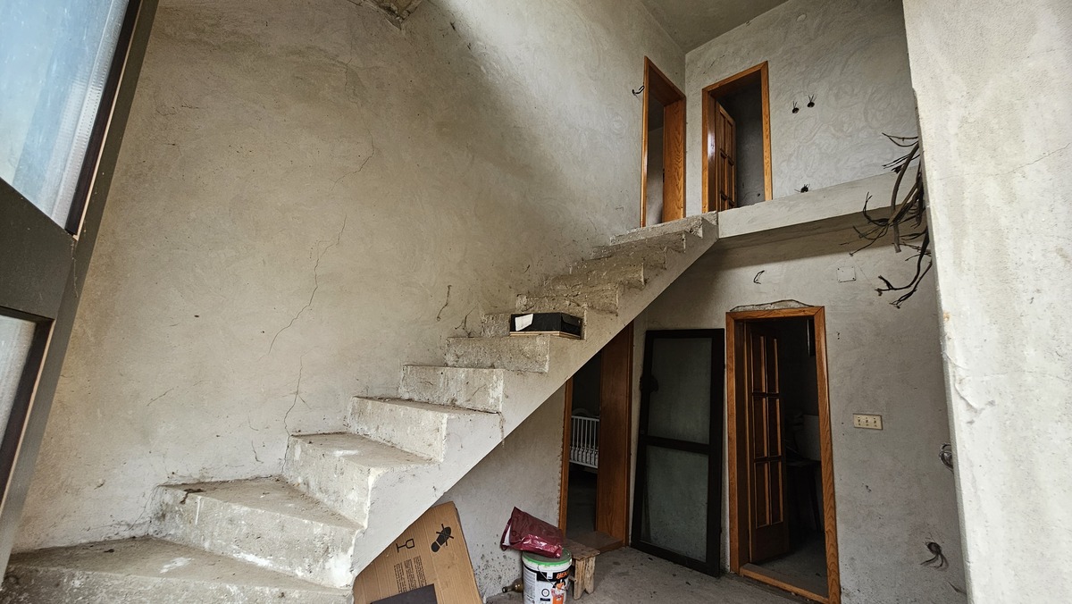 m2Gsigma nekretnine, Zrenjanin, 4. jul, šestosobna kuća na prodaju, 2565