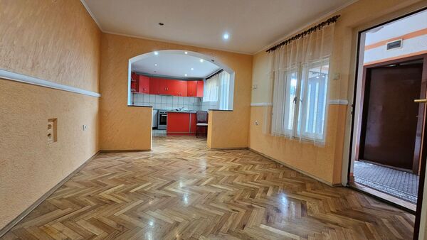 kuća, na prodaju, Zrenjanin, 4. jul