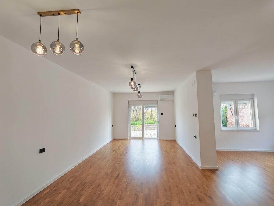 m2Gsigma nekretnine, Zrenjanin, Gradnulica, šestosobna kuća na prodaju, 2574