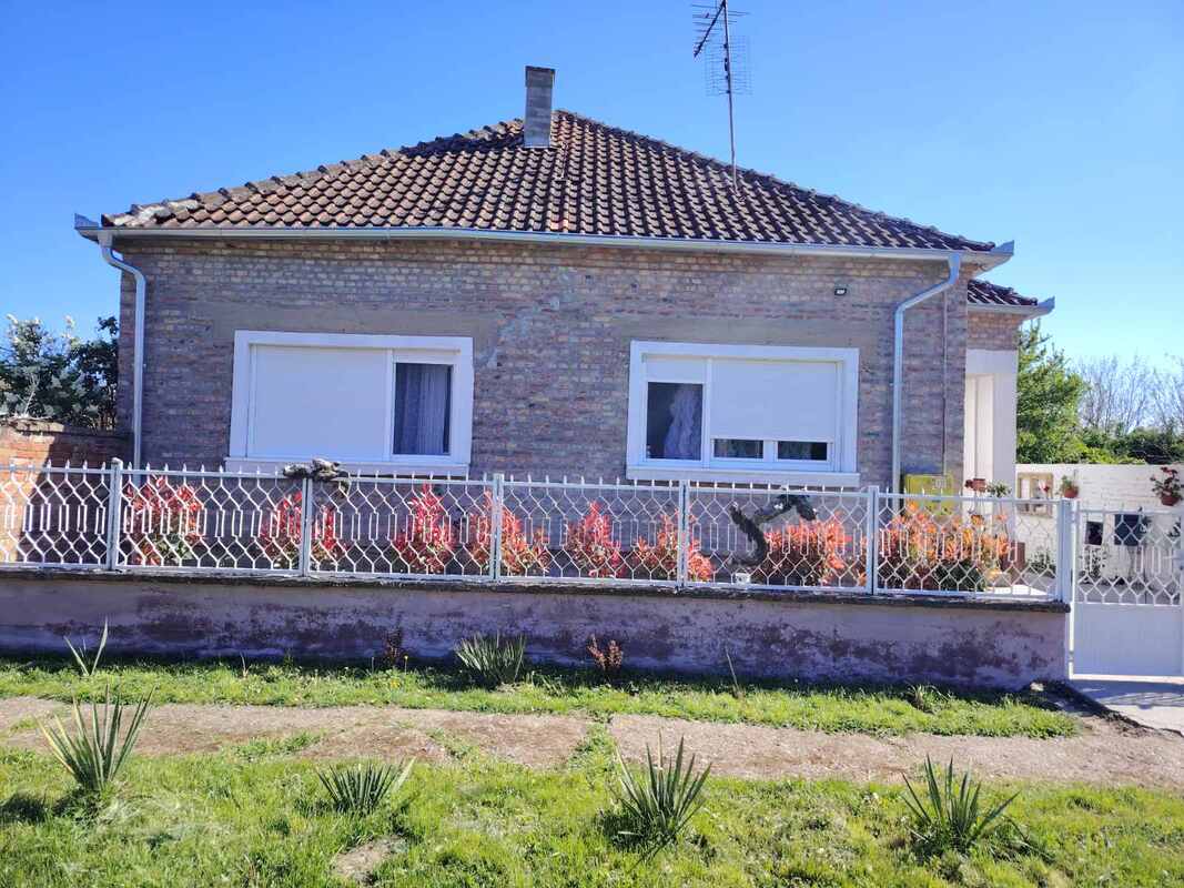 m2Gsigma nekretnine, Zrenjanin okolina, Melenci, trosobna kuća na prodaju, 2580