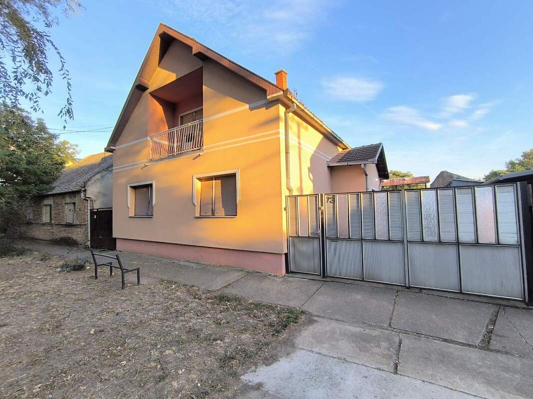 m2Gsigma nekretnine, Zrenjanin, Lesnina, petosobna kuća na prodaju, 2583
