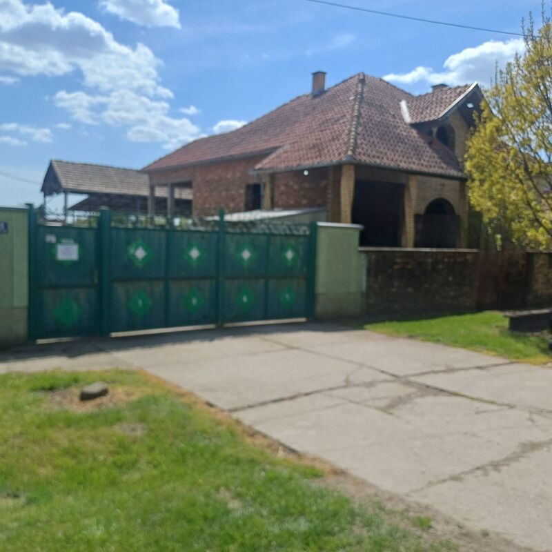 m2Gsigma nekretnine, Novi Bečej okolina, Kumane, više od šest soba kuća na prodaju, 2584