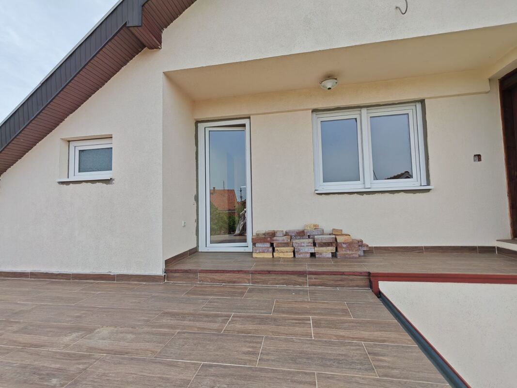 m2Gsigma nekretnine, Zrenjanin, Zeleno polje, četvoroiposobna kuća na prodaju, 2585