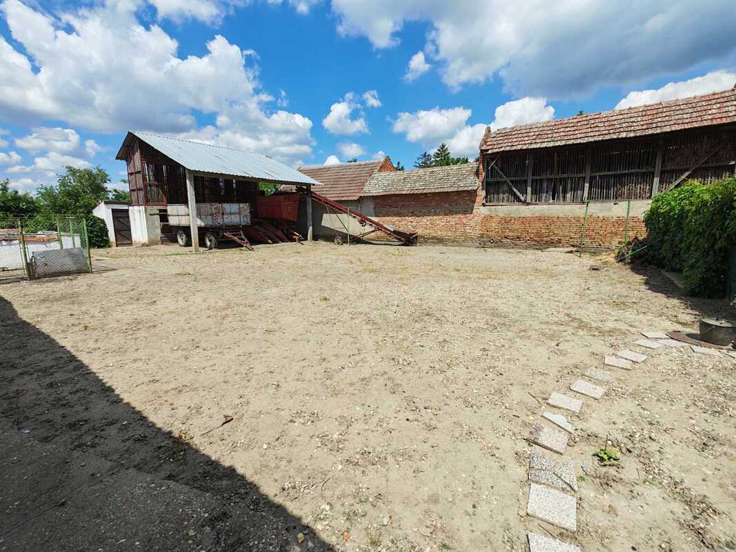 m2Gsigma nekretnine, Zrenjanin okolina, Melenci, trosobna kuća na prodaju, 2616