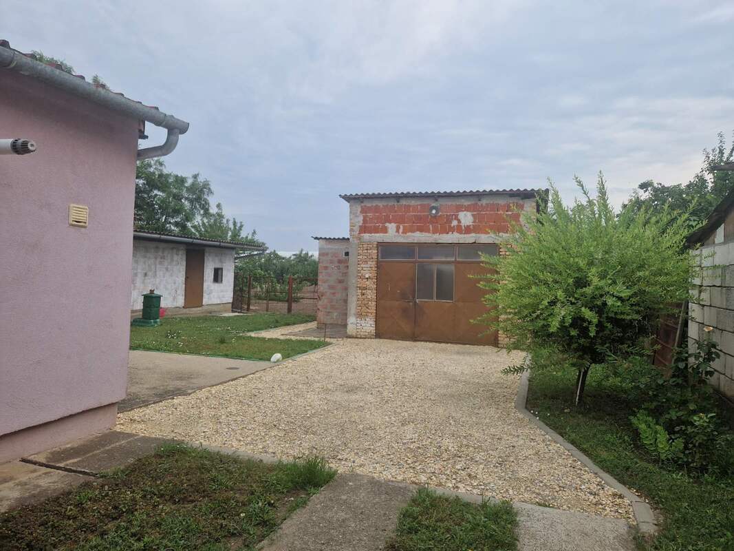 m2Gsigma nekretnine, Zrenjanin, Mužlja, trosobna kuća na prodaju, 2635