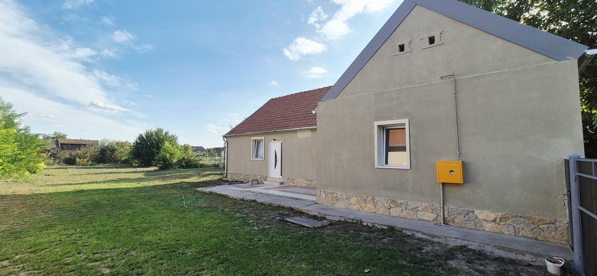 m2Gsigma nekretnine, Sečanj okolina, Sutjeska, četvorosobna kuća na prodaju, 2670