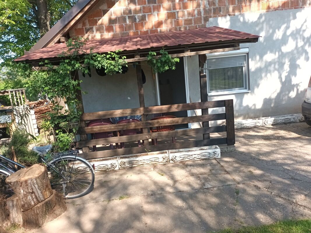 m2Gsigma nekretnine, Zrenjanin okolina, Klek, Klečki Vinogradi, dvosobna vikendica na prodaju, 2688