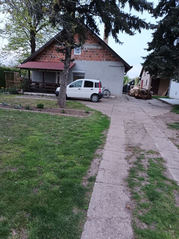 m2Gsigma nekretnine, Zrenjanin okolina, Klek, Klečki Vinogradi, dvosobna vikendica na prodaju, 2688