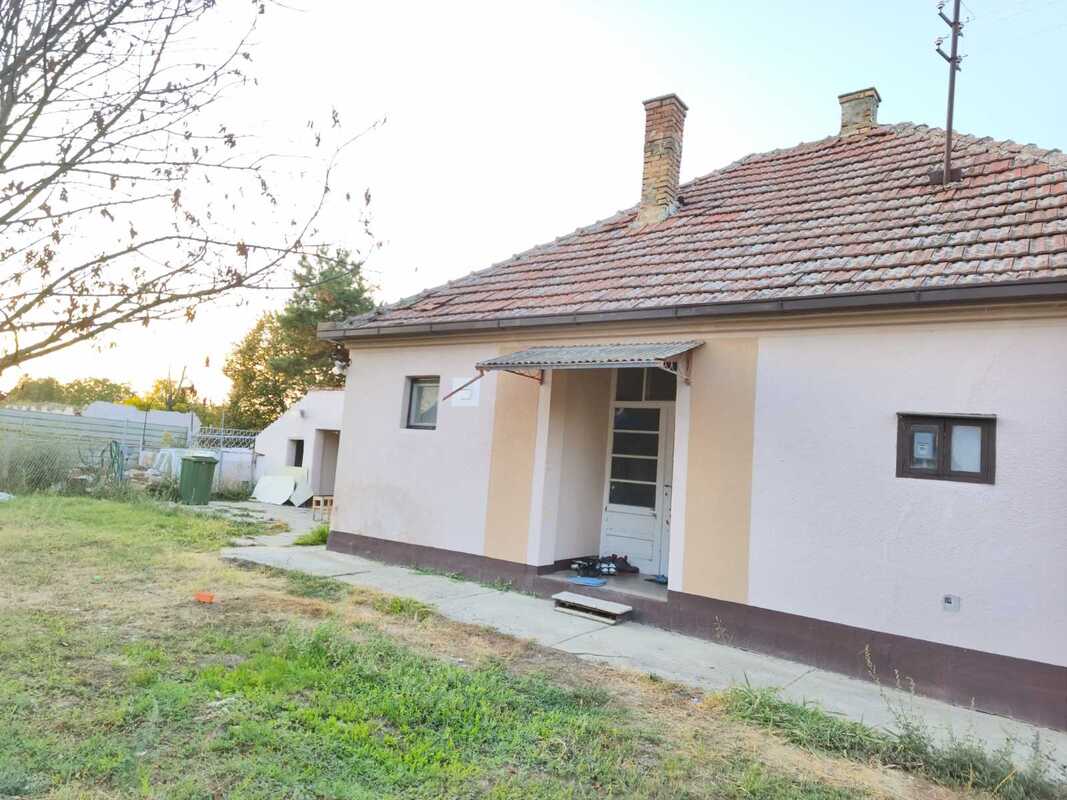 m2Gsigma nekretnine, Zrenjanin okolina, Aradac, trosobna kuća na prodaju, 2701