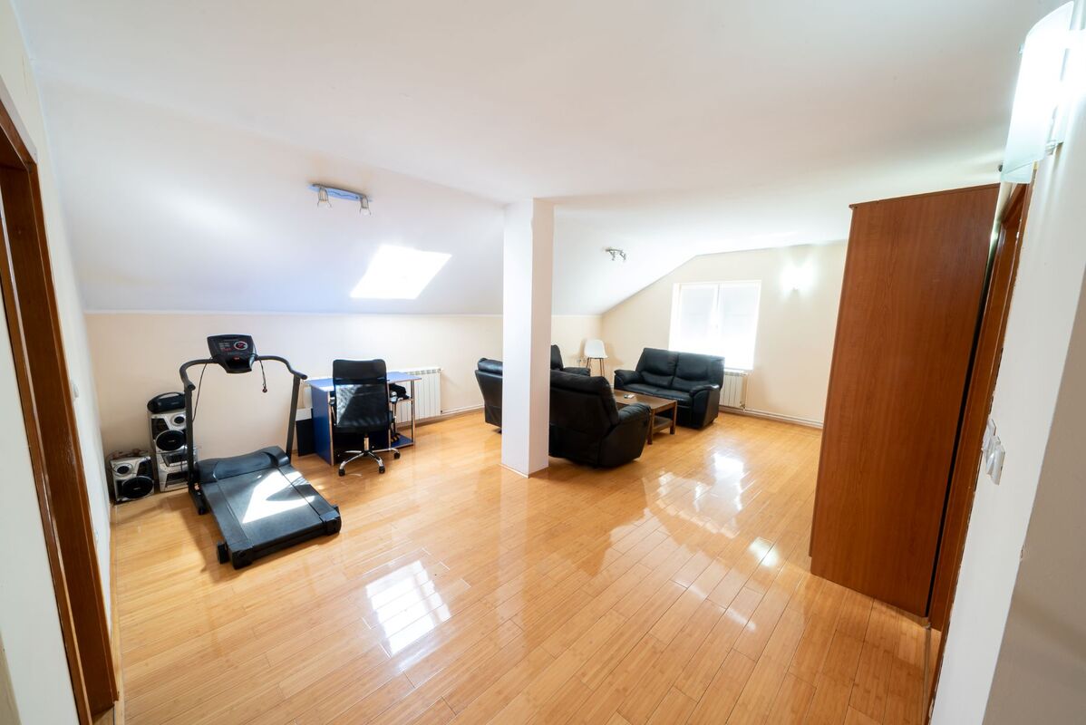 m2Gsigma nekretnine, Zrenjanin, 4. jul, petoiposobna kuća na prodaju, 918